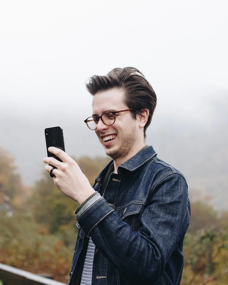 Mydrop planifiant des posts texte, sondages et carrousels Threads depuis un seul calendrier